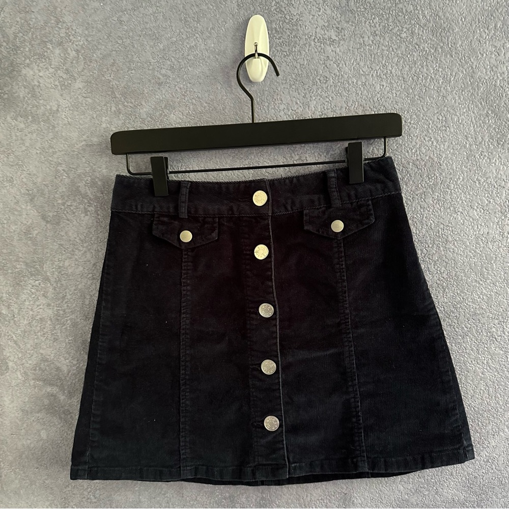 BDG A-Line Mini Skirt (Used — Excellent) • Size: 4